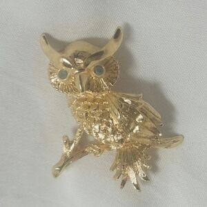 MONET Vintage Gold Owl Green Rhinestone Brooch Pin
